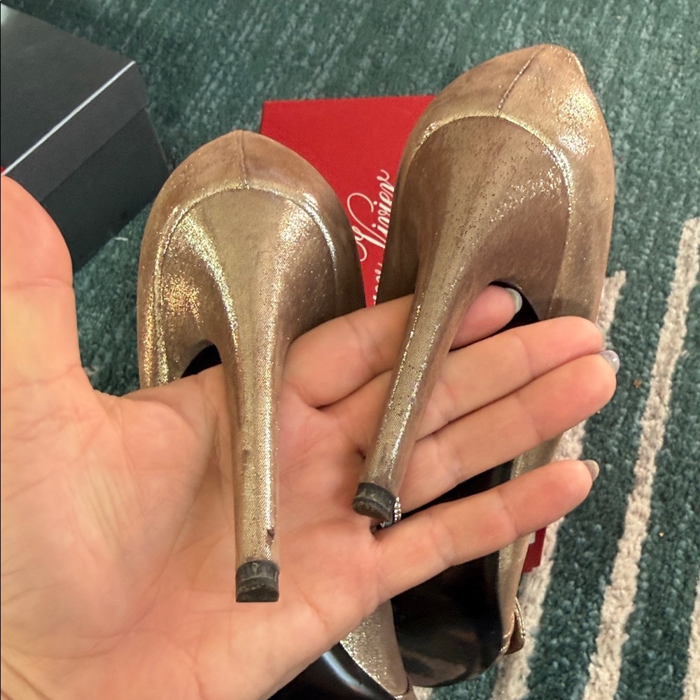 Roger Vivier Gold and Brown Buckle Peep-Toe Pumps - Picture 7 of 11